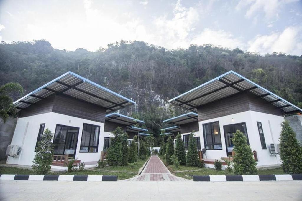 Phuphayot Resort Trang Εξωτερικό φωτογραφία
